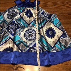 Women’s size large Too Mi Blue sleeveless Top